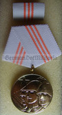 om925 - NVA ARMY - Medaille der Waffenbruederschaft - Brothers in Arms medal in Gold