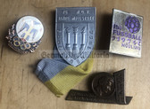 om857 - lot of West German badges and tinnies