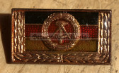 bc003 - 20 - Kollektiv der sozialistischen Arbeit 5x award badge