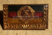 bc010 - 4 - Kollektiv der sozialistischen Arbeit 5x award badge - special for awards from 1971 to 1975