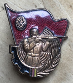 oa014 - c1950s GST shooting badge in bronze - enamel