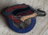 oa030 - c1950s German-Soviet Friendship DSF badge - enamel