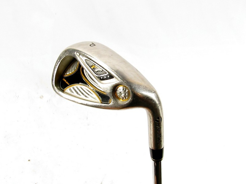 TaylorMade r7 Draw Pitching Wedge w/ Steel Regular Flex (Out of Stock