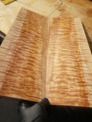 Quilted carvetop maple  Bookmatch 10.30.001