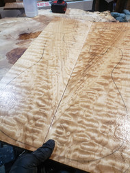 Quilted carvetop maple  Bookmatch 10.30.001 v figure