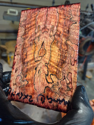 Curly mango red dyed stabilized scales MANG 2