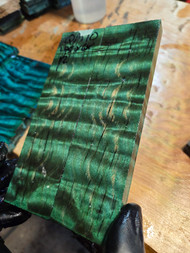 Quilted Maple  stabilized scales green 1.20.26.010