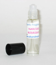 Narciso Rodriguez type (W) 1/3 oz. roll-on bottle