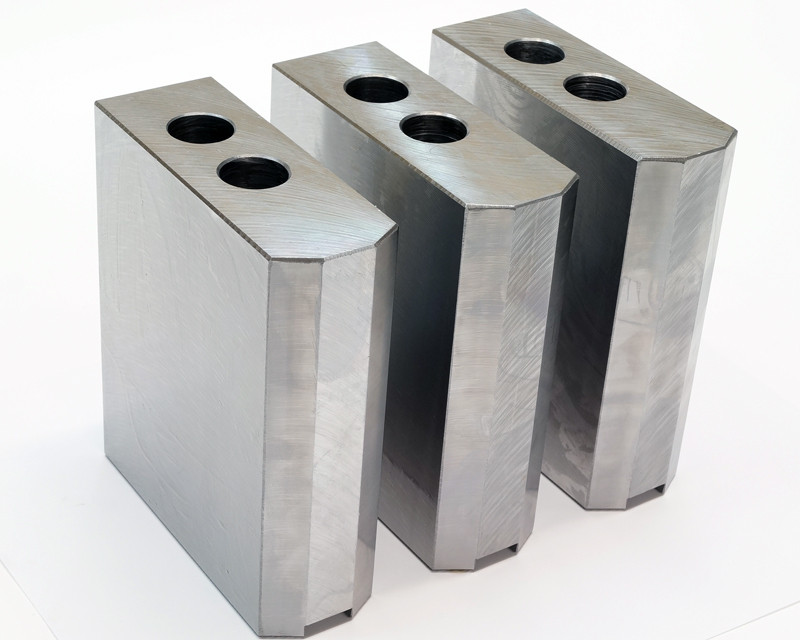 MJCB210-5S 1 Set of Steel Pointed Jaws 1.5mm x 60° Serrated for 10