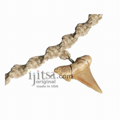 Handmade Maori Tribal Bone Choker Ceramic Shark Tooth Pendant Necklace –  Innovato Design