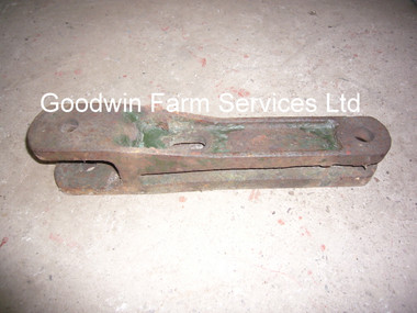 Drawbar probably Fordson E27N? 