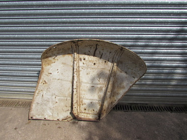 Ford 4000/5000 Mudguard LH - USED