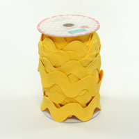 Riley Blake Designs - 1 1/2" Jumbo Ric Rac - Yellow
