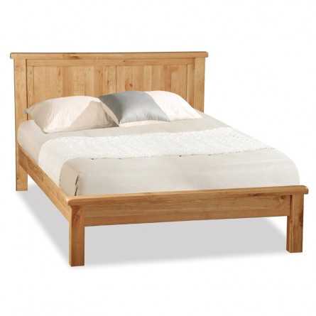 An extensive collection of hand crafted rustic oak furniture. This range has all the attributes of classic oak furniture, including : extra think tops, generous proportions and antique hardware. This collection exudes the warmth and quality that only solid wood furniture can offer.