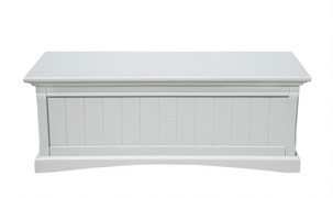 Turner Blanket Box