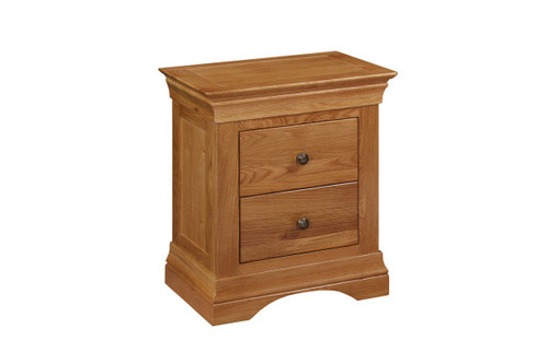 The range is an absolute must have. This piece is beautifully hand-crafted with solid oak, that will give the impression of rustic, bright and elegant taste to any household.