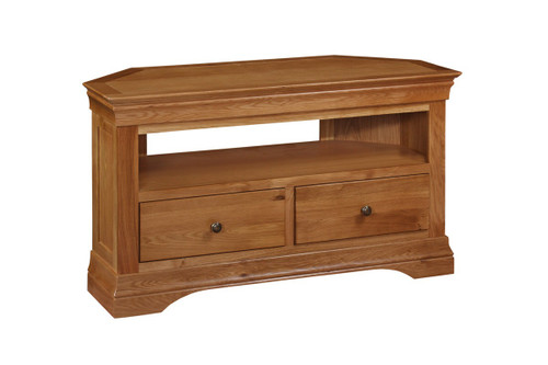 The range is an absolute must have. This piece is beautifully hand-crafted with solid oak, that will give the impression of rustic, bright and elegant taste to any household.