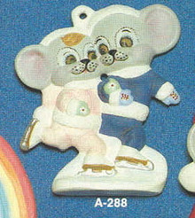 A-288 Boy & Girl Mice Ice Skaters