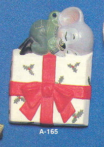 A-165 Mouse on Chirtmas Package