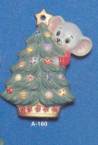 A-160 Mouse on Christmas Tree