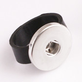 Stretchy Black Silicone Snap Ring holds one snap