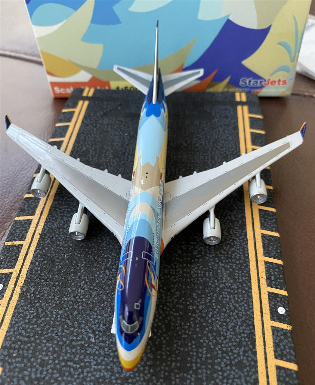 SJSIA037B Rare Star Jets Singapore Airlines Tropical B747
