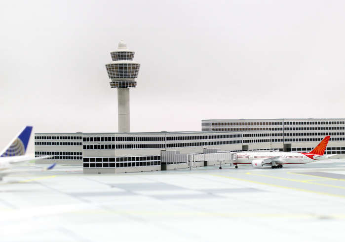 HE520997 Herpa Wings Airport Complete Set Xl Model Airport Set