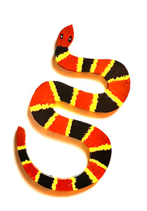 COLORFUL CORAL SNAKE WOOD CUTOUT by Eddie