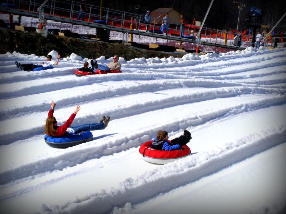 Top 100 Sledding Destinations in the United States 13 Snow Sleds