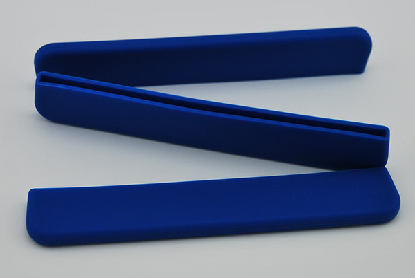 Blue removable silicon paddle blade tip protector paddle guard. Durable and lightweight. Protects the blade edge from damage when dragon boat paddle not in use.