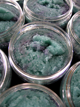 Through the Hedge Sorbetto Emulsifying Sugar Scrub - Oak Leaves, Black Currant, Wormwood, Geranium... Spring Limited Edition