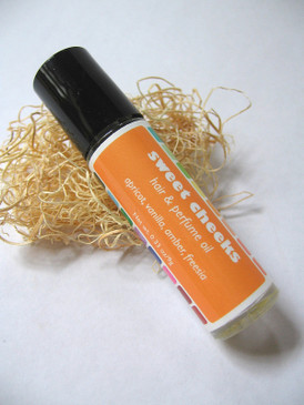 Sweet Cheeks Hair & Perfume Oil - Apricot, Vanilla, Amber, Freesia... 