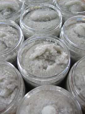 The Sword & the Eastern Sky Sorbetto Emulsifying Sugar Scrub - Olive Blossom, Frankincense, Airy Chypre... 