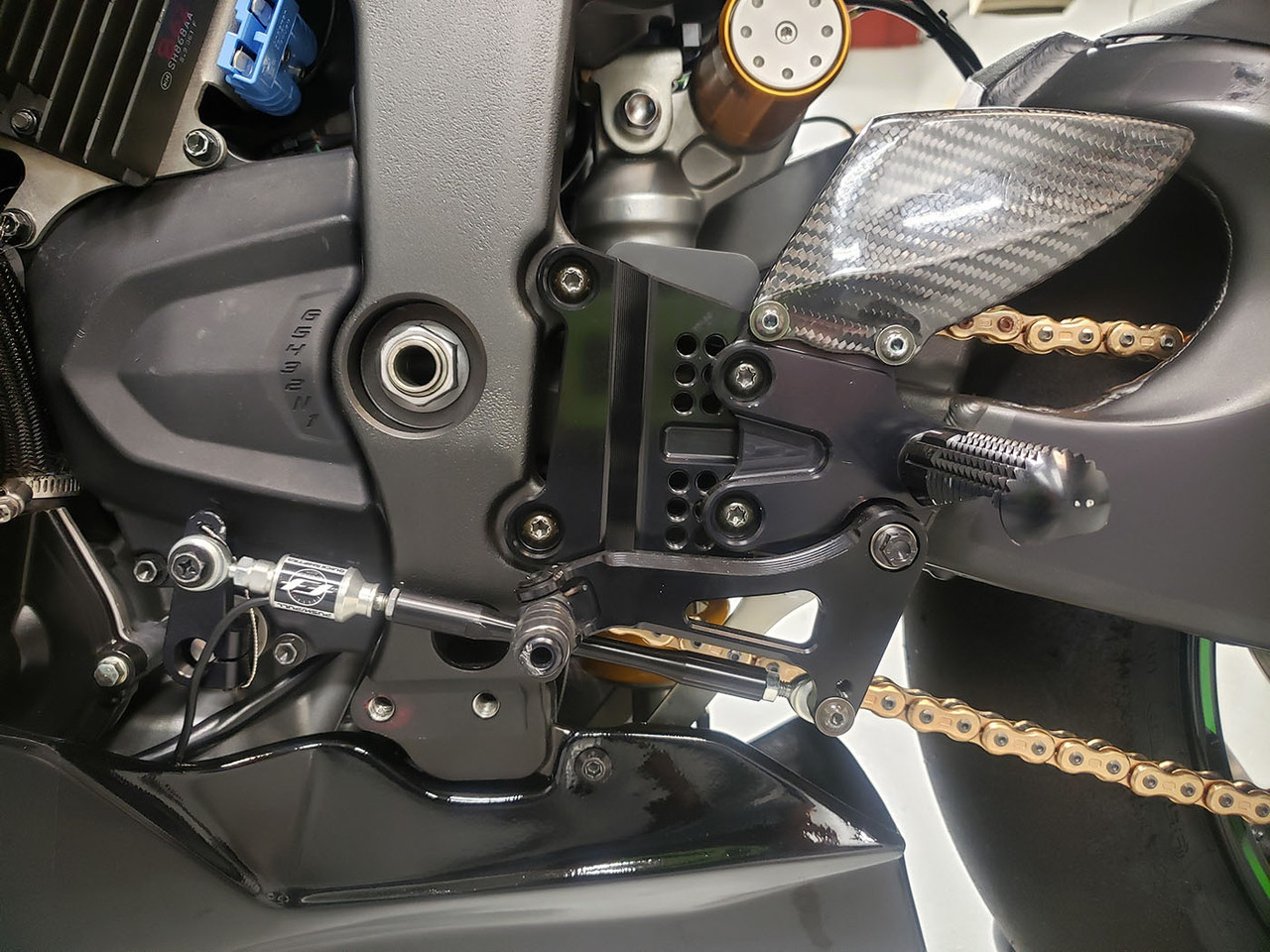 Version 2.0 Rearsets for Kawasaki Ninja ZX6R ZX636 2018-2021 Motorcycle Accessories Adjustable Footrests Foot Peg Rear Sets ZX-6R ZX-636 Black 2019 2020 Arashi 