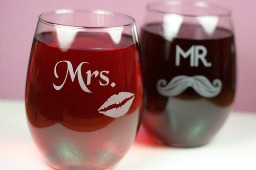 Engraved Mr & Mrs Stemless Wine Glasses (Set of 2)