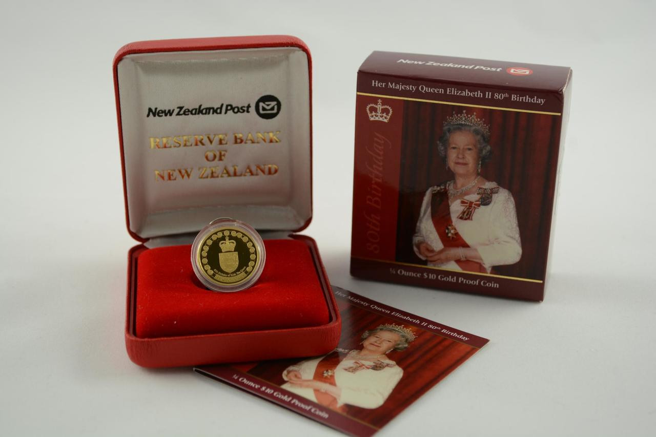 New Zealand 2006 Gold 10 Proof Coin Queen Elizabeth II 80th