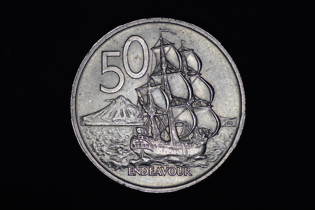 New Zealand - 1967 - Fifty Cents - Major Milling Error - KM37 (OM