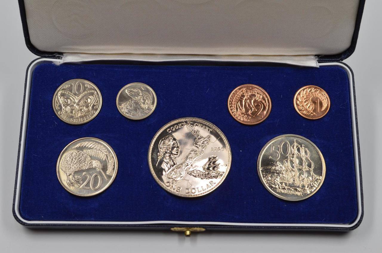 New Zealand 1969 Annual Proof Coin Set Cook Commemorative