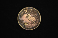 New Zealand - 1910 - Kiwi & Egg Struck In Brass - A3347 - EF