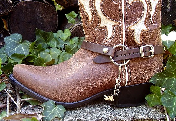 leather boot harness
