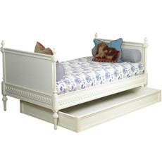 Princess Daybed w/2 Footboards