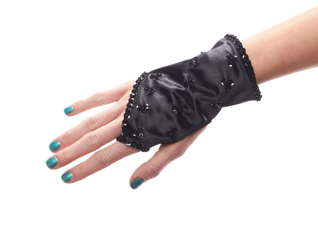 Handless gloves store