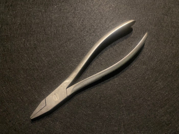 Photo of Aesculap LX171R Wire Holding Pliers