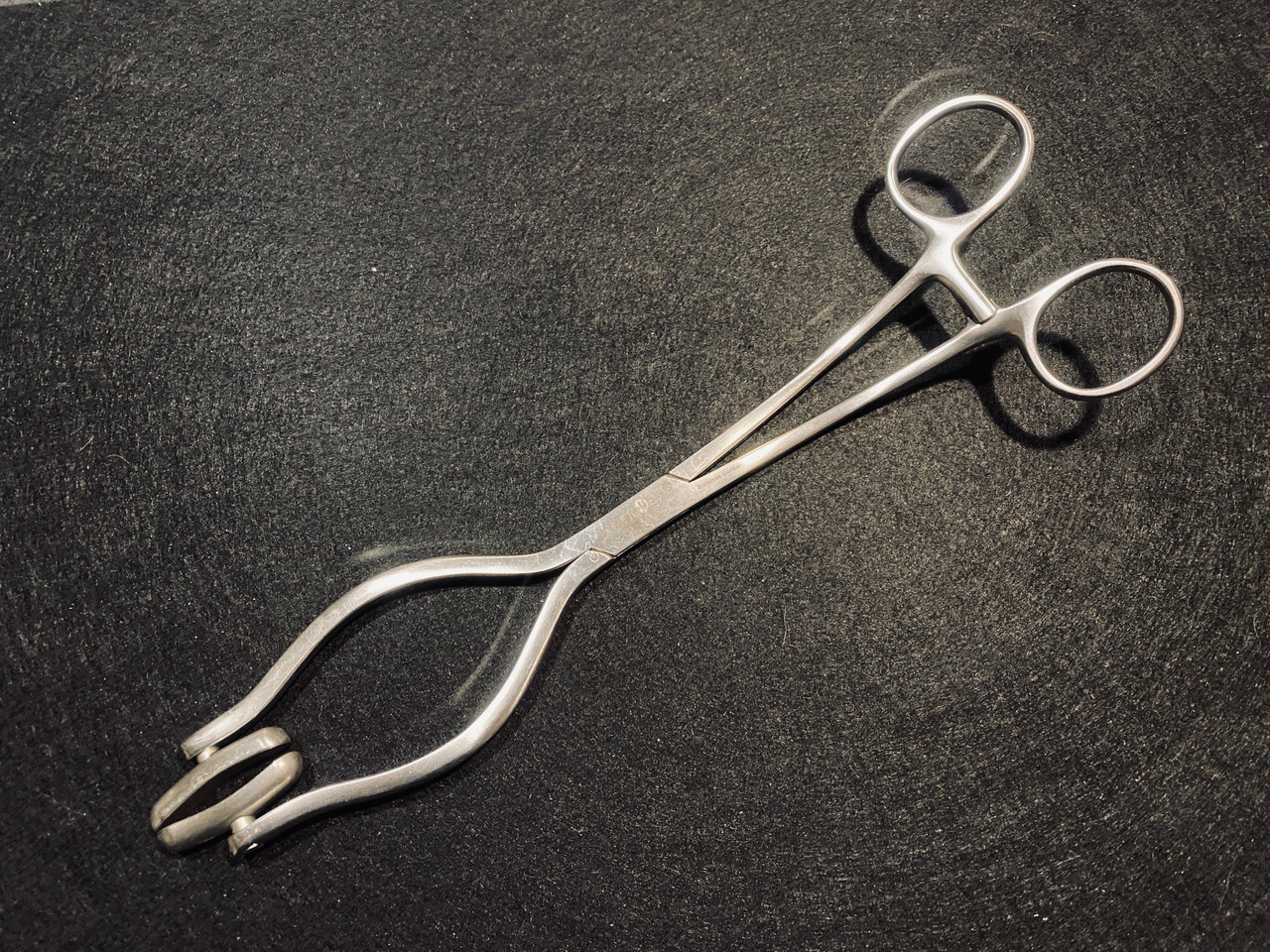 V. Mueller GL3025 Buxton Uterine Clamp, 9.75"