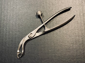 Photo of Synthes 398.80 Self Centering Bone Forceps, Size 0