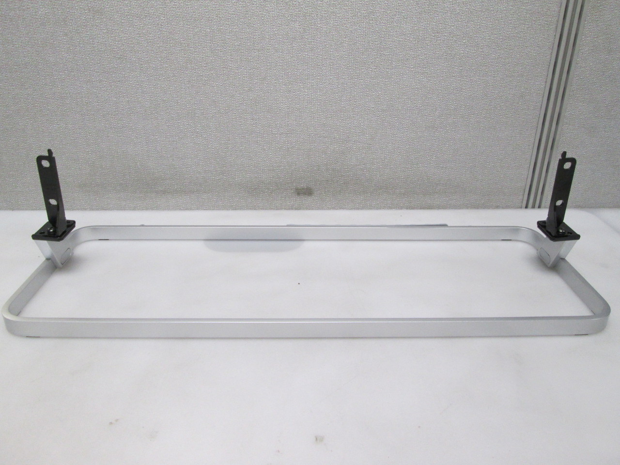 TOSHIBA 55L7400U TV Stand/ Base 42/55L 140123 (Screws Included