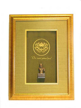 Boon Decor Shadow Box Art Avalokiteshvara Statue - Lotus-Om Mani Padmi Hum