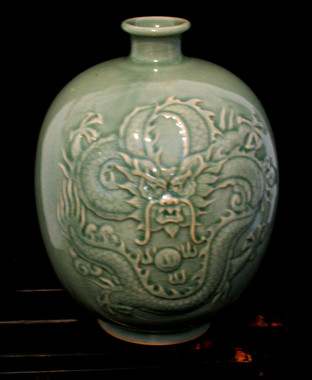 Boon Decor Celadon Dragon Vase 9 high