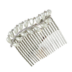 Rhinestone and Pearl Leaf Hair Comb Silver