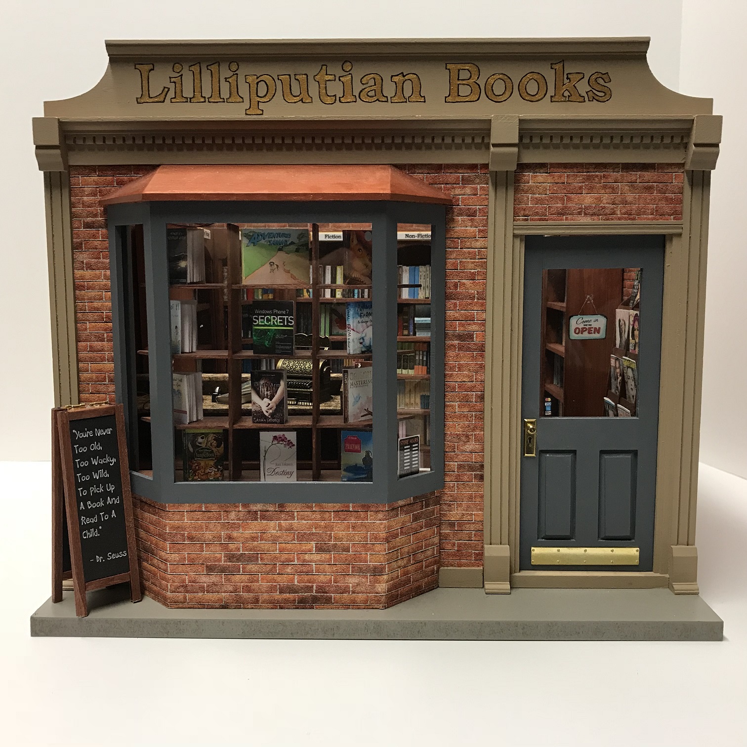 Lilliputian Book Store Jeepers Dollhouse Miniatures